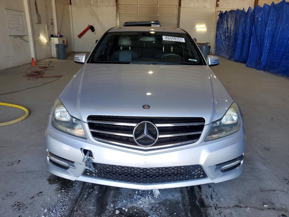 2012 Mercedes-benz C class VIN WDDGF4HB0CR218665 COPART salvage auction — NORMAL WEAR, Va - Certificate Of Title, sold $400 on 2026-07-14 (photo 5)
