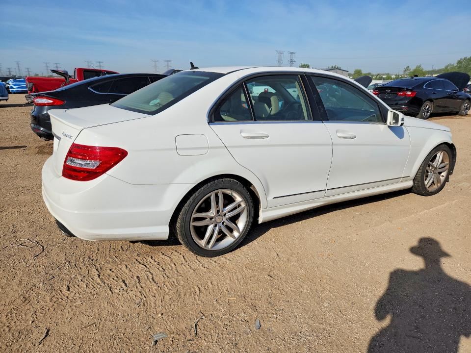 2013 Mercedes-benz C-klasse VIN WDDGF8AB2DR255798 COPART salvage auction — FRONT END, Il - Salvage Certificate, sold $1,850 on 2026-07-07 (photo 3)