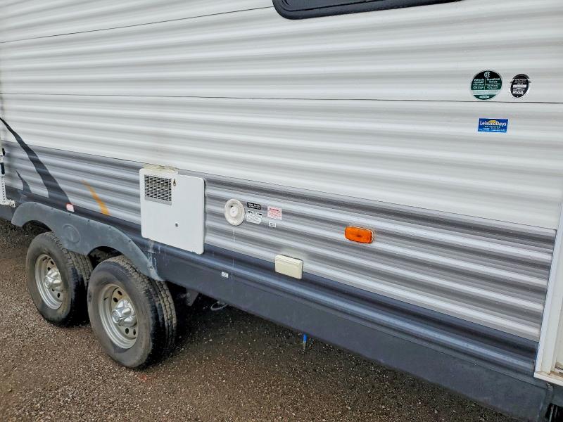2012 Heartland rvs Recreational vehicle (rv) VIN 5SFEB3829CE246721 COPART salvage auction — PARTIAL REPAIR, ON - PERMIT NO BRAND - UNFIT, sold $3,300 on 2026-07-14 (photo 8)