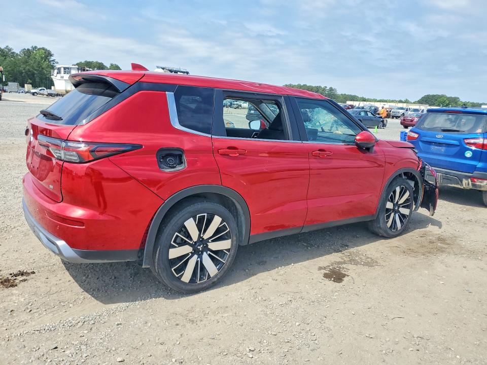 2025 Mitsubishi Outlander VIN JA4J3VA8XSZ033223 COPART salvage auction — FRONT END, Nc - Dlr Only Bill Of Sale, sold $10,300 on 2026-07-29 (photo 3)