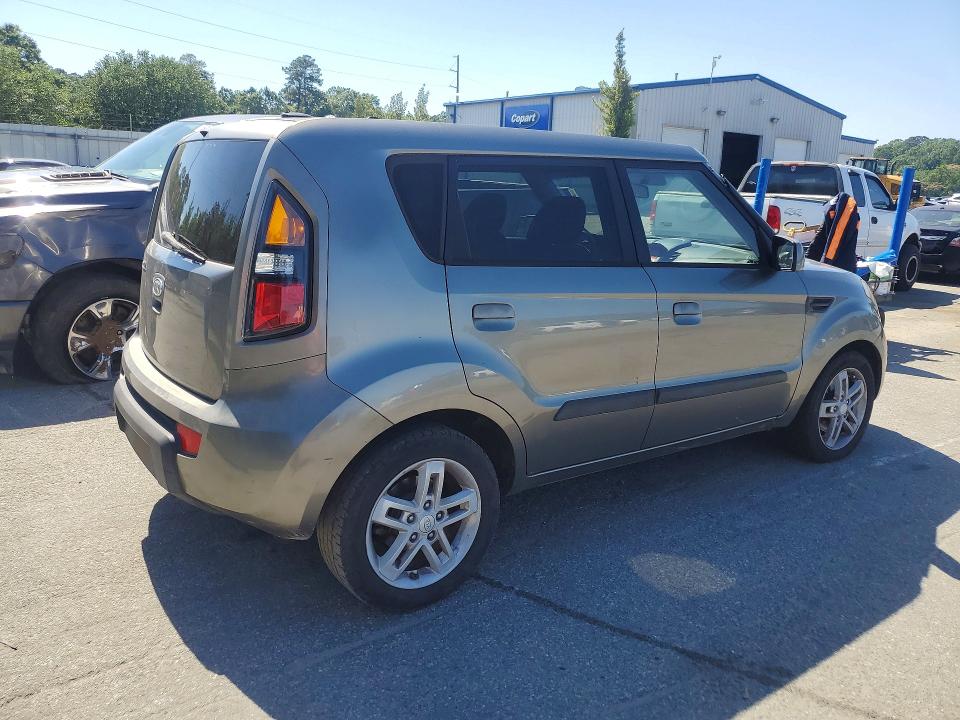 2010 Kia Soul VIN KNDJT2A29A7032932 COPART salvage auction — SIDE, GA - CERT OF TITLE-SALVAGE, sold $725 on 2026-07-16 (photo 3)