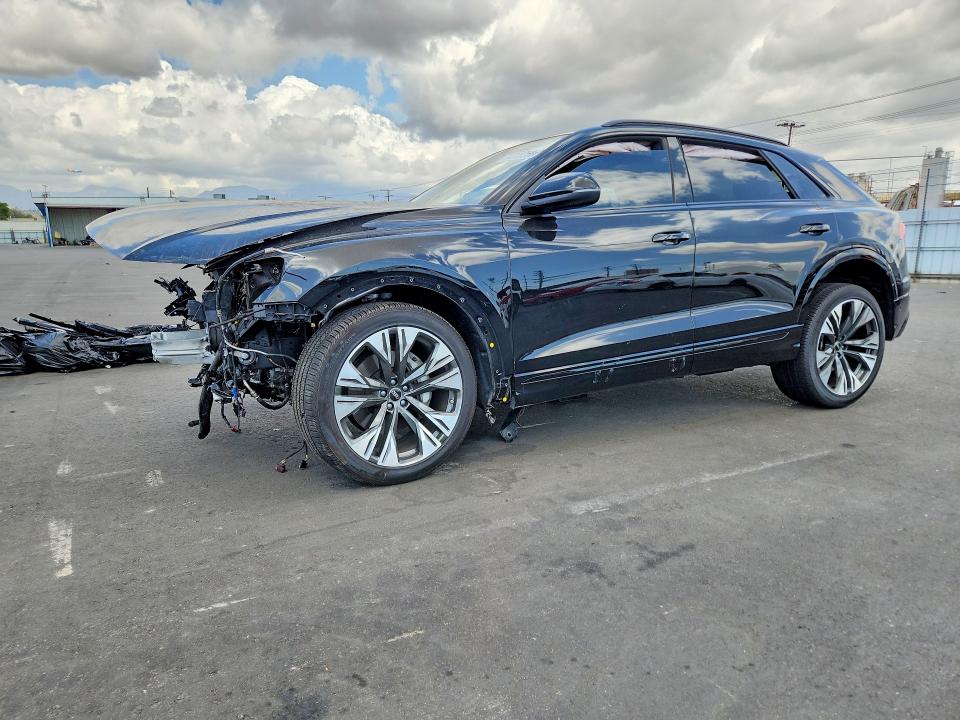 2025 Audi Q8 VIN WA1EVBF19SD015427 — COPART salvage auction photo