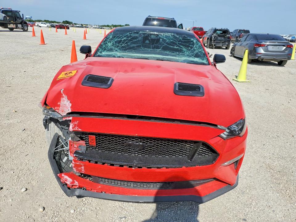 2022 Ford Mustang VIN 1FA6P8CF5N5115102 COPART salvage auction — FRONT END, Tx - Certificate Of Title, sold $15,800 on 2026-07-09 (photo 5)