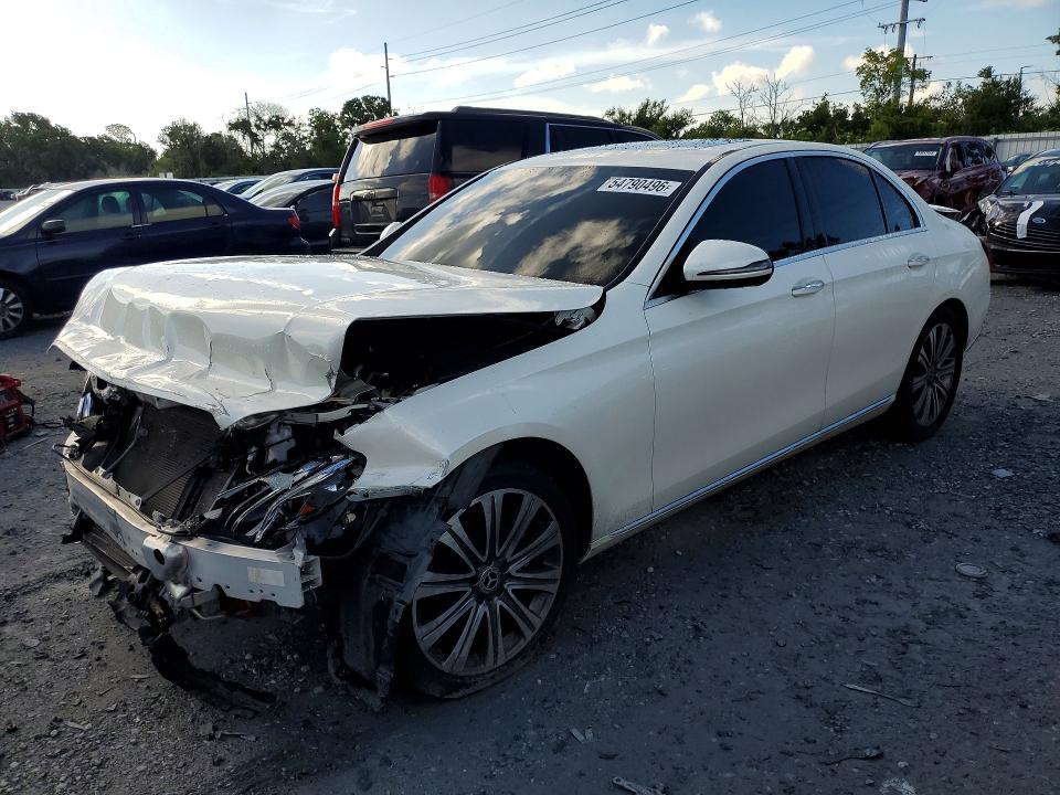 2018 Mercedes-benz E-klasse VIN WDDZF4JB0JA381377 COPART salvage auction — FRONT END, Salvage Title, sold $3,050 on 2026-08-18 (photo 1)