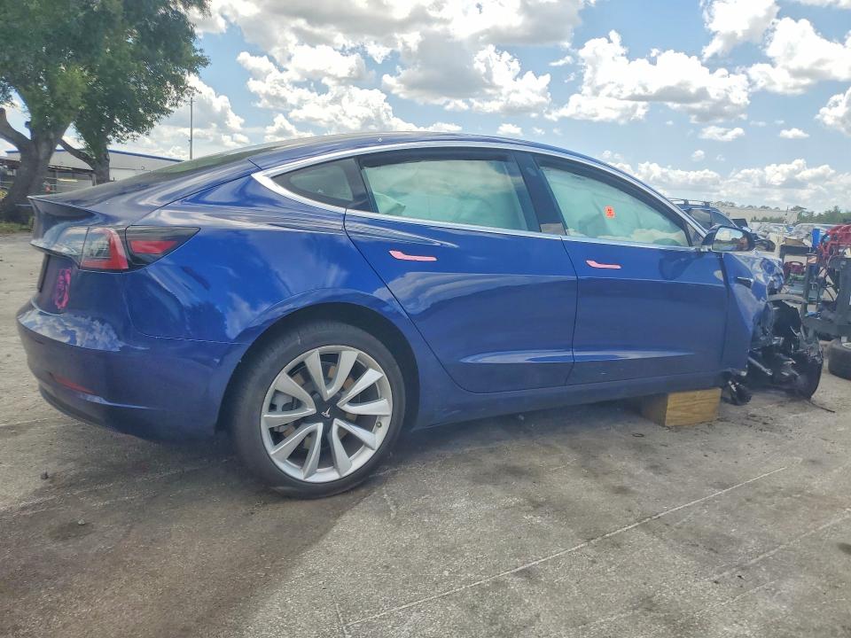 2019 Tesla Model 3 VIN 5YJ3E1EB2KF530098 COPART salvage auction — FRONT END, FL - CERT OF TITLE SLVG REBUILDABLE, sold $3,800 on 2026-07-02 (photo 3)