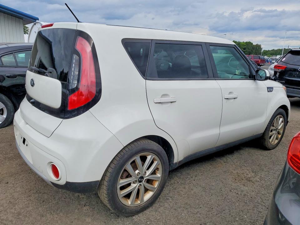 2018 Kia Soul VIN KNDJP3A55J7612652 COPART salvage auction — MINOR DENT/SCRATCHES, CT - CERTIFICATE OF TITLE, sold $2,900 on 2026-07-16 (photo 3)