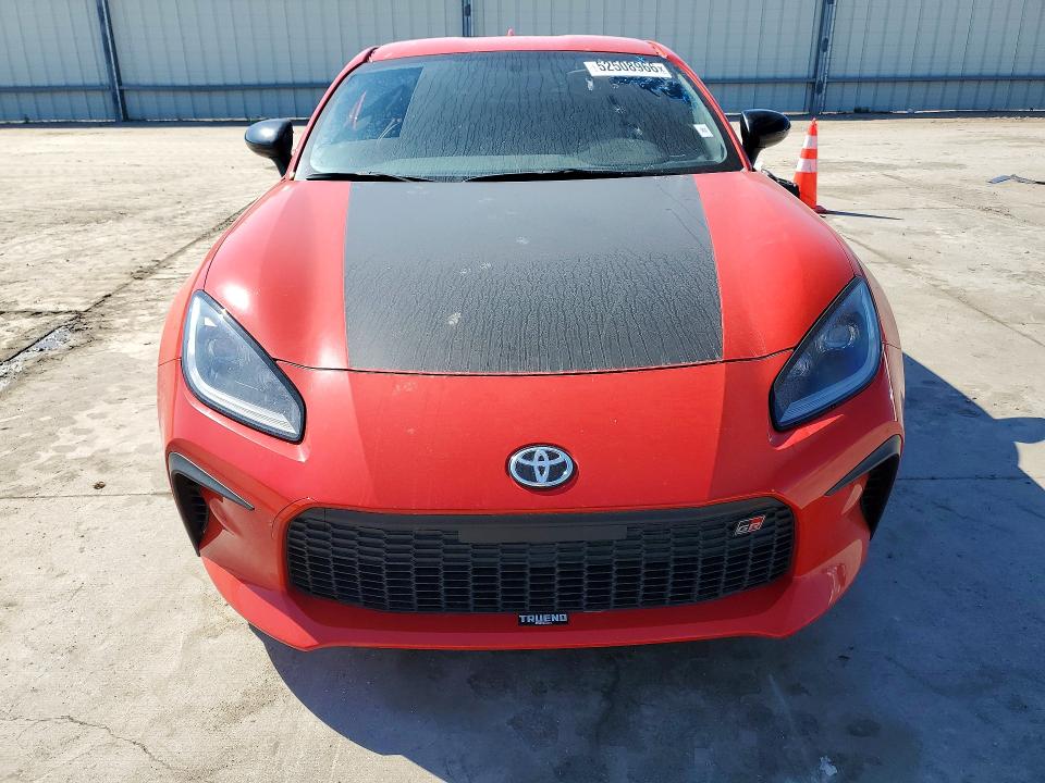 2024 Toyota Gr 86 VIN JF1ZNBM17R8750538 COPART salvage auction — REAR END, Tx - Salvage Vehicle Title, sold $12,100 on 2026-07-13 (photo 5)