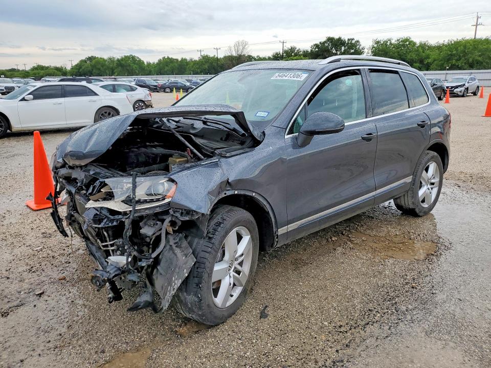 2013 Volkswagen Touareg VIN WVGEF9BP9DD006165 COPART salvage auction — FRONT END, Tx - Salvage Vehicle Title, sold $375 on 2026-07-02 (photo 1)