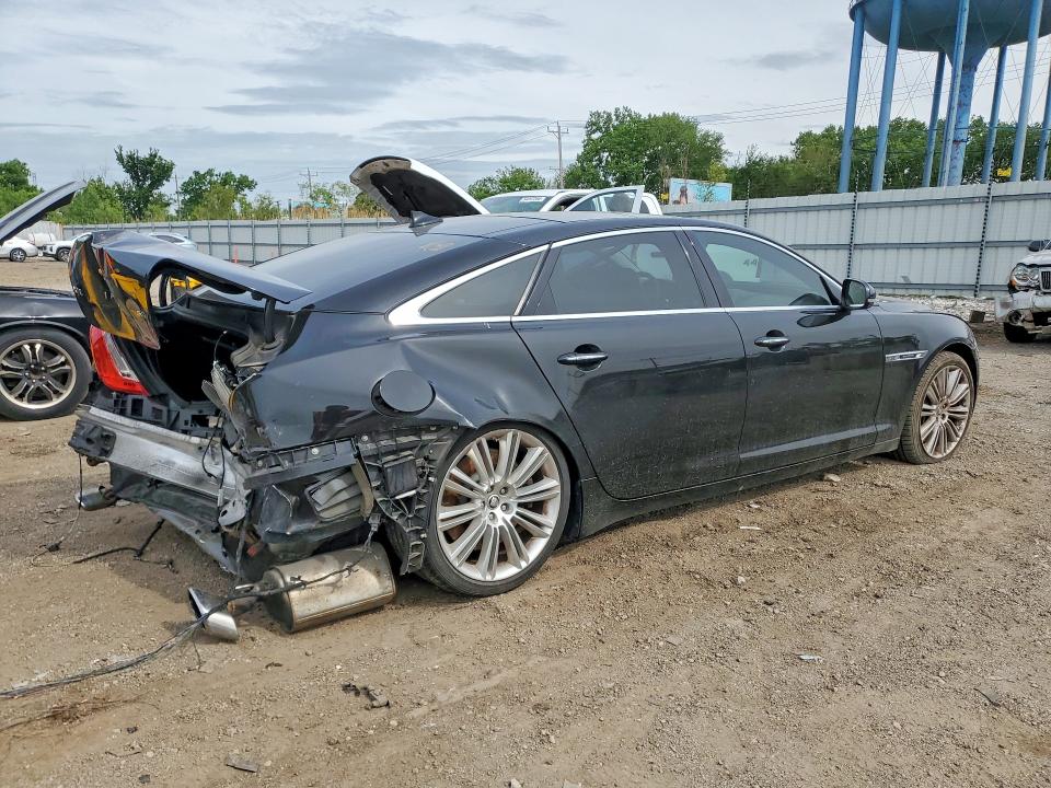 2013 Jaguar Xj VIN SAJWA2GE9DMV45702 COPART salvage auction — REAR END, Il - Salvage Certificate, sold $2,500 on 2026-07-10 (photo 3)