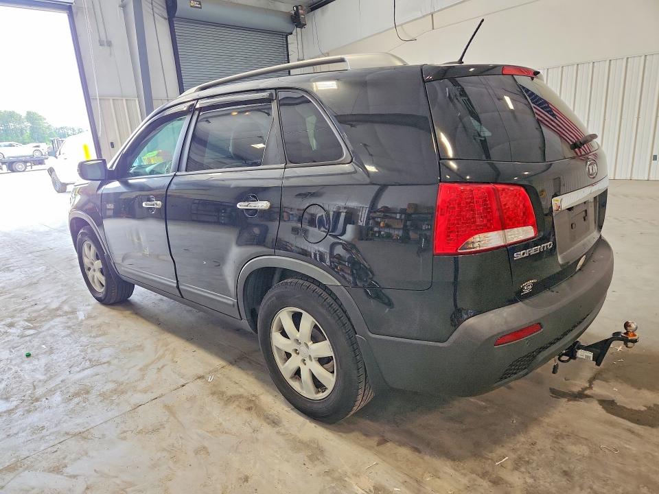 2011 Kia Sorento VIN 5XYKT3A10BG024420 COPART salvage auction — SIDE, NC - DEALER ONLY CLEAN TITLE, sold $1,250 on 2026-07-09 (photo 2)