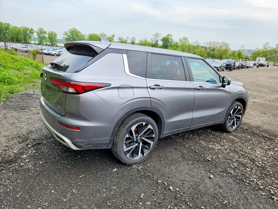 2022 Mitsubishi Outlander VIN JA4J4UA81NZ043523 COPART salvage auction — FRONT END, Wv - Certificate Of Title, sold $4,800 on 2026-07-07 (photo 3)