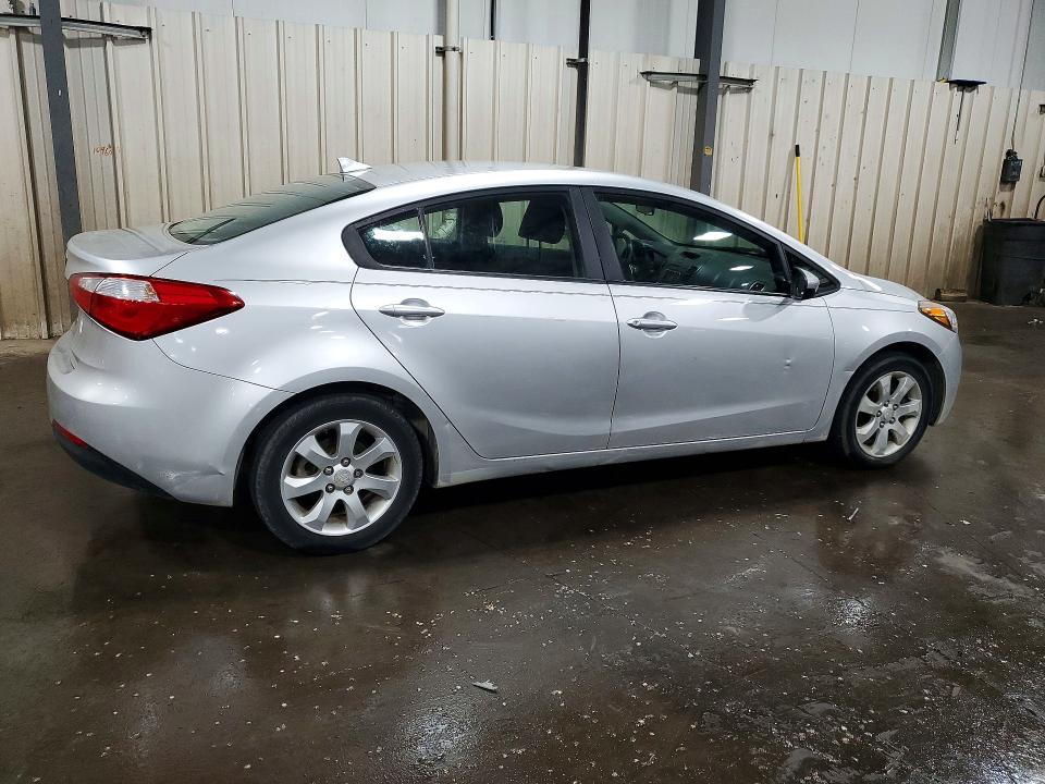 2014 Kia VIN KNAFK4A67E5149818 COPART salvage auction — FRONT END, Mn - Cert Of Title-Prior Salvage, sold $525 on 2026-07-07 (photo 3)
