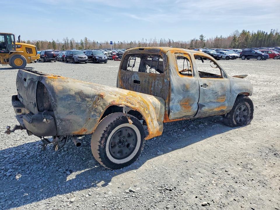 2010 Toyota Tacoma VIN 5TEUU4EN5AZ687432 COPART salvage auction — BURN, Ns - Cert Of Reg - Non-Repairable, sold $375 on 2026-07-02 (photo 3)