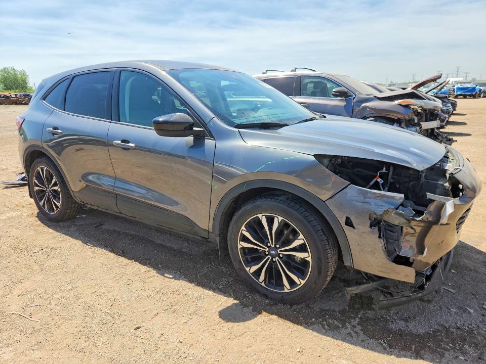 2022 Ford Escape VIN 1FMCU9BZXNUB01883 COPART salvage auction — FRONT END, Il - Salvage Certificate, sold $7,900 on 2026-07-09 (photo 4)
