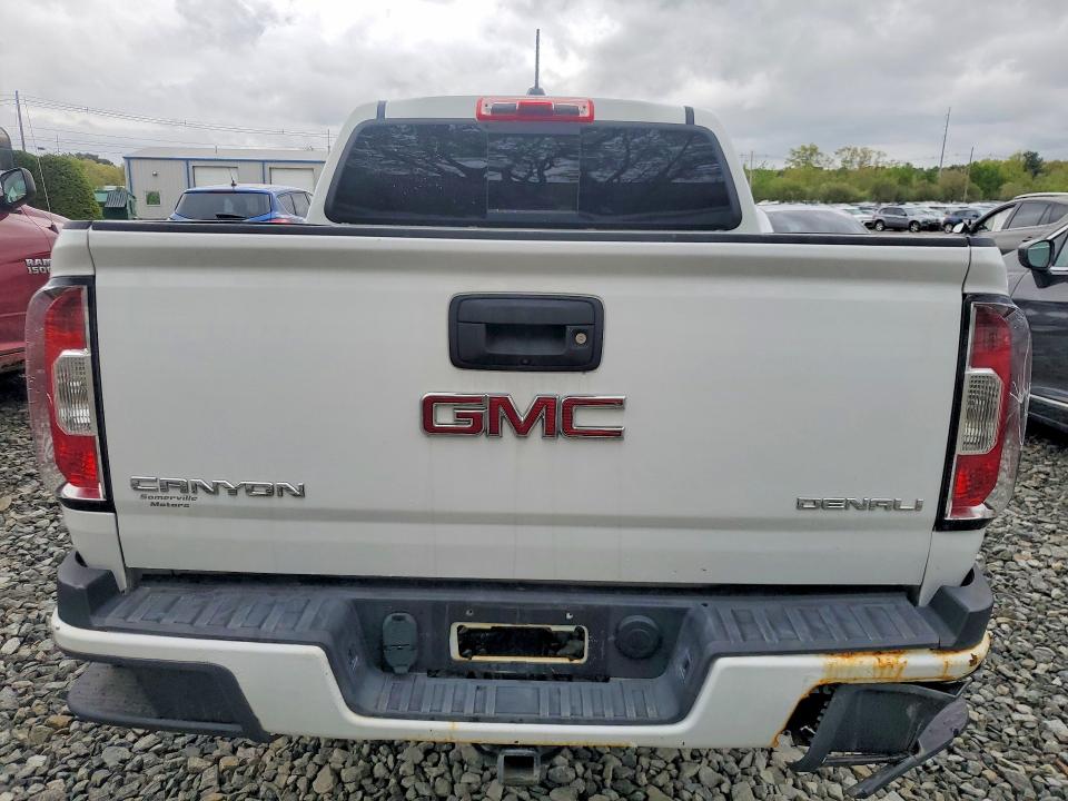 2018 Gmc VIN 1GTP6EE13J1302082 COPART salvage auction — MINOR DENT/SCRATCHES, Ma - Certificate Of Title (P), sold $9,900 on 2026-08-26 (photo 6)