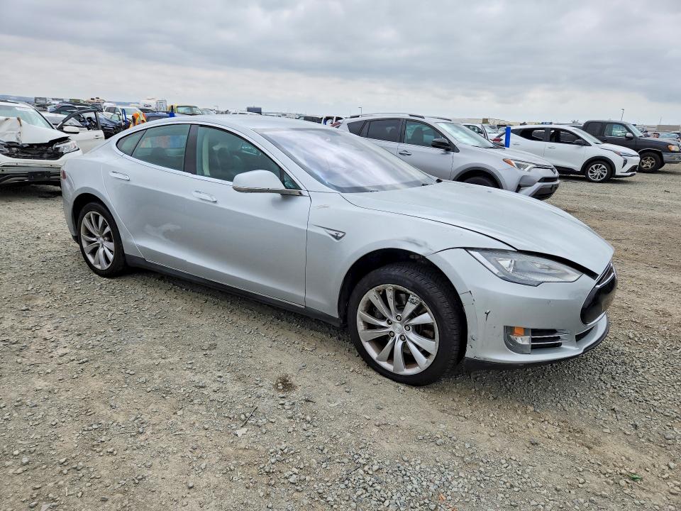 2013 Tesla VIN 5YJSA1CN7DFP27081 COPART salvage auction — FRONT END, Ca - Salvage Certificate, sold $2,850 on 2026-07-31 (photo 4)