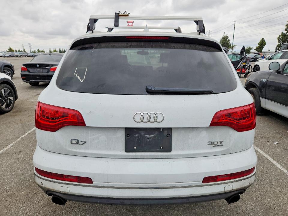 2015 Audi Q7 VIN WA1CGAFE1FD010730 COPART salvage auction — MINOR DENT/SCRATCHES, Ca - Dis/Dlr/Exp Only Clean Title, sold $1,150 on 2026-07-23 (photo 6)