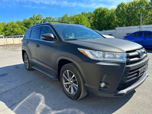 2019 Toyota Highlander VIN 5TDJGRFH7KS073819 COPART salvage auction — MINOR DENT/SCRATCHES, Nj - Certificate Of Title, sold $13,900 on 2026-07-29 (photo 4)