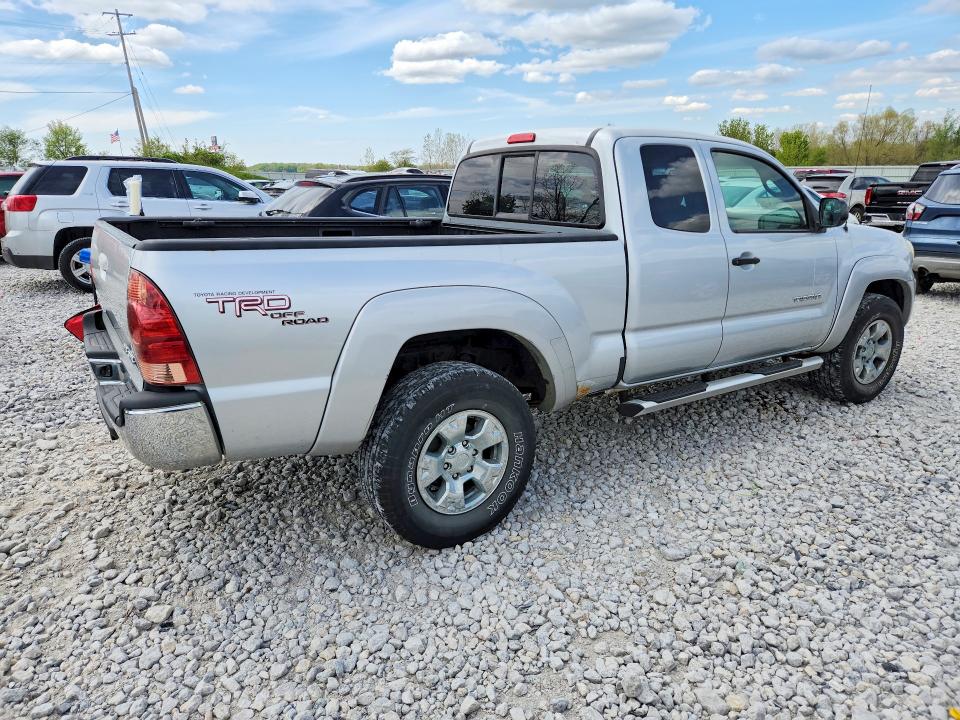 2008 Toyota Tacoma VIN 5TEUU42N48Z479489 COPART salvage auction — MINOR DENT/SCRATCHES, Mi - Dealer Only Clean Title (P), sold $5,200 on 2026-07-02 (photo 3)