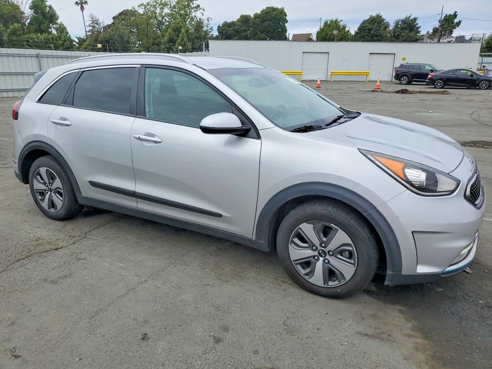 2019 Kia Niro VIN KNDCM3LD9K5218977 COPART salvage auction — REAR END, Ca - Salvage Certificate, sold $3,750 on 2026-07-10 (photo 4)
