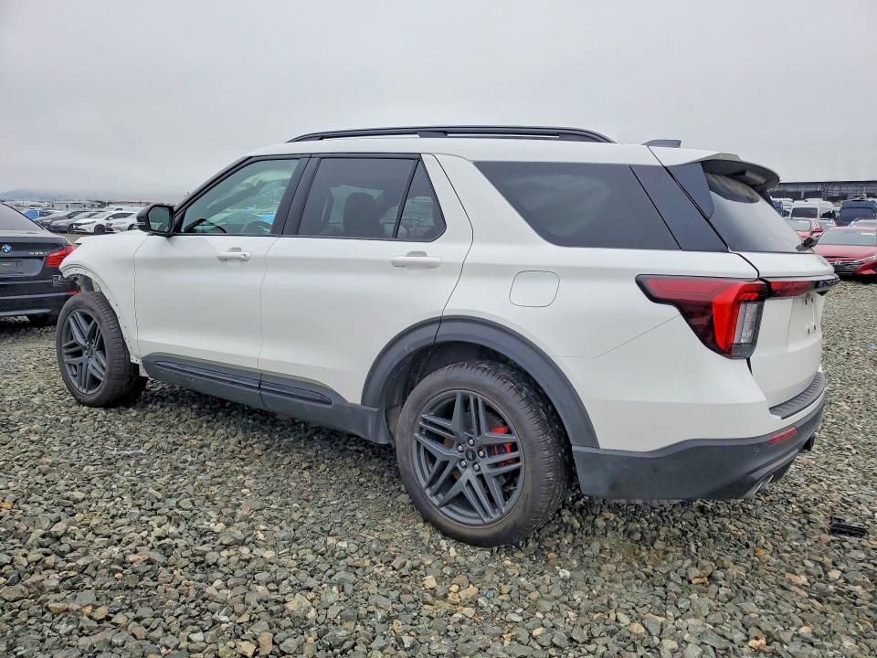 2026 Ford Explorer VIN 1FMWK8GC9TGA14635 COPART salvage auction — FRONT END, Ca - Salvage Certificate, sold $17,700 on 2026-07-02 (photo 2)