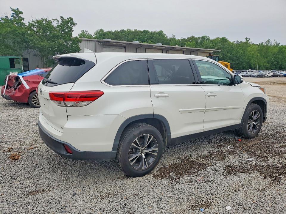 2019 Toyota Highlander VIN 5TDZZRFH2KS305532 COPART salvage auction — FRONT END, MS - CERT OF TITLE-SALVAGED, sold $4,050 on 2026-07-22 (photo 3)