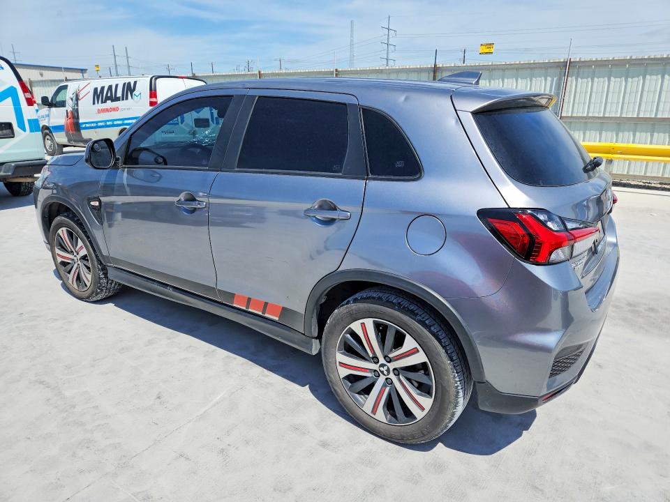 2022 Mitsubishi VIN JA4APUAU3NU013361 COPART salvage auction — HAIL, Tx - Certificate Of Title, sold $2,100 on 2026-07-31 (photo 2)