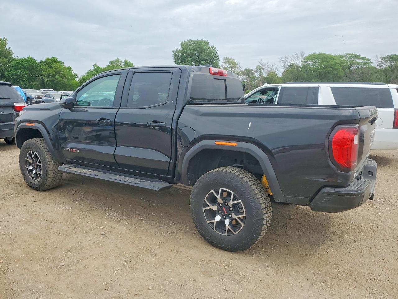 2024 Gmc Canyon VIN 1GTP6EEK3R1258606 COPART salvage auction — Hail, IA - CERT OF TITLE-SALVAGE TITLE, sold $27,250 on 2026-08-14 (photo 2)