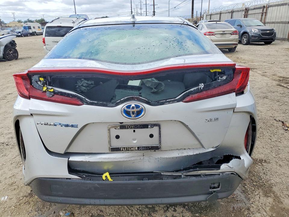 2022 Toyota Prius VIN JTDKAMFP3N3217405 COPART salvage auction — REAR END, Ca - Salvage Certificate, sold $8,200 on 2026-07-20 (photo 6)