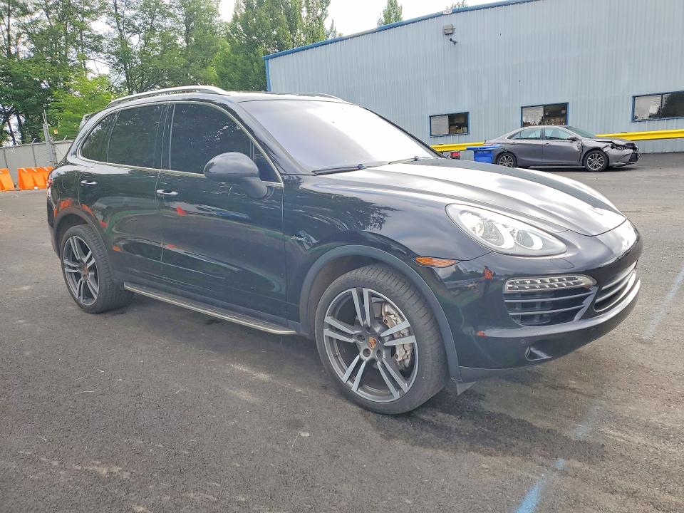 2013 Porsche Cayenne VIN WP1AF2A24DLA37098 COPART salvage auction — REAR END, Or - Salvage Title Certificate, sold $475 on 2026-07-29 (photo 4)