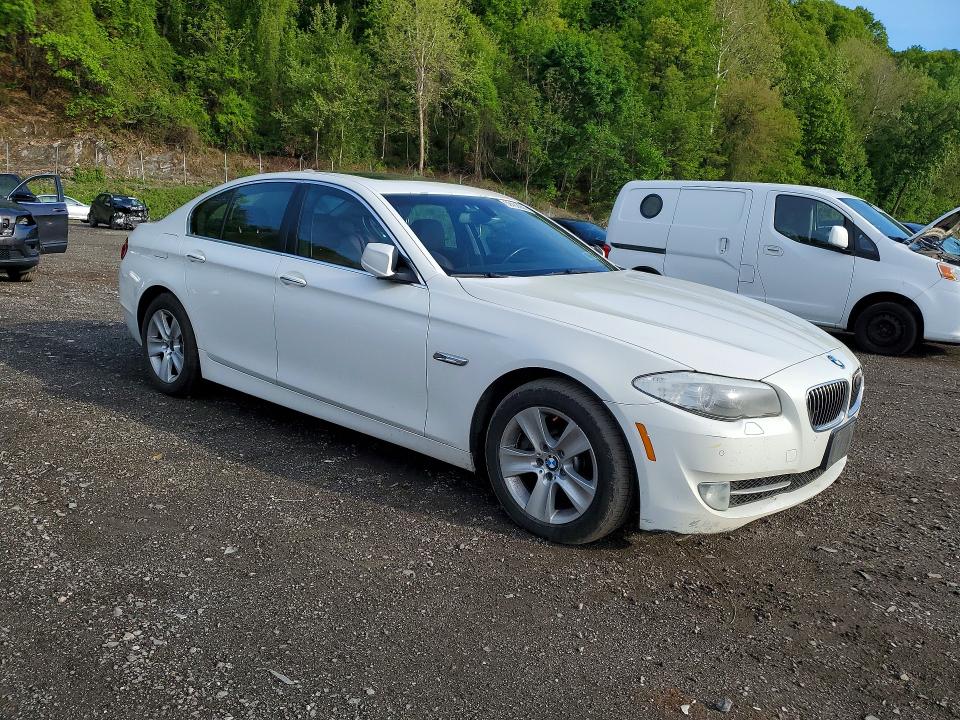 2013 BMW 5er VIN WBAXH5C56DD114317 COPART salvage auction — MINOR DENT/SCRATCHES, Ny - Certificate Of Title, sold $575 on 2026-07-02 (photo 4)