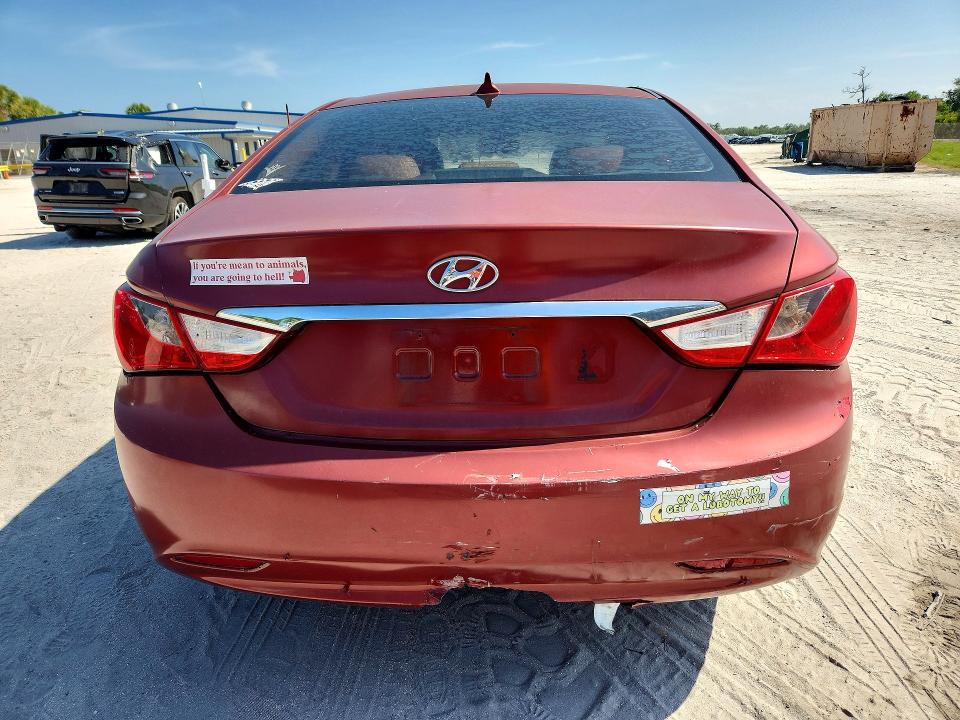 2013 Hyundai Sonata VIN 5NPEB4ACXDH693393 COPART salvage auction — REAR END, Fl - Cert Of Title Slvg Rebuildable, sold $750 on 2026-07-08 (photo 6)