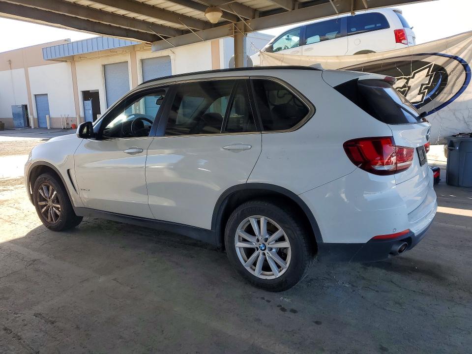 2014 BMW X5 VIN 5UXKR2C55E0C00883 COPART salvage auction — MINOR DENT/SCRATCHES, Mt - Dis/Dlr/Exp Only Clean Title, sold $2,800 on 2026-07-02 (photo 2)