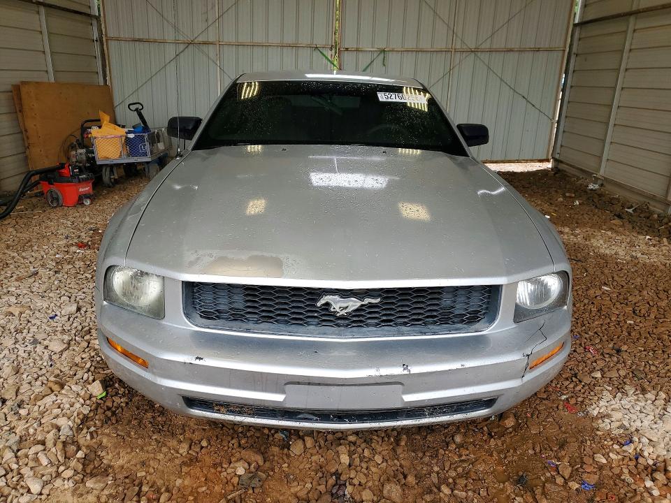 2009 Ford Mustang VIN 1ZVHT80N195144836 COPART salvage auction — REAR END, Nc - Salvage Certificate Of Title, sold $400 on 2026-07-06 (photo 5)