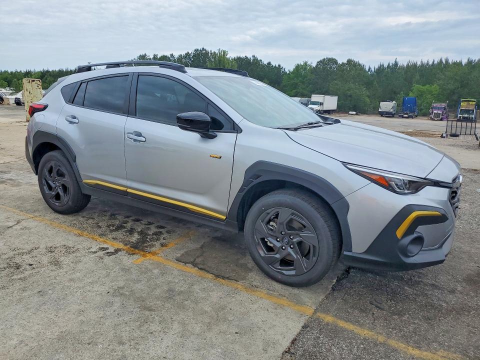 2025 Subaru Xv VIN 4S4GUHF66S3740775 COPART salvage auction — MINOR DENT/SCRATCHES, Sc - Cert Of Title-Salvage, sold $17,200 on 2026-07-31 (photo 4)