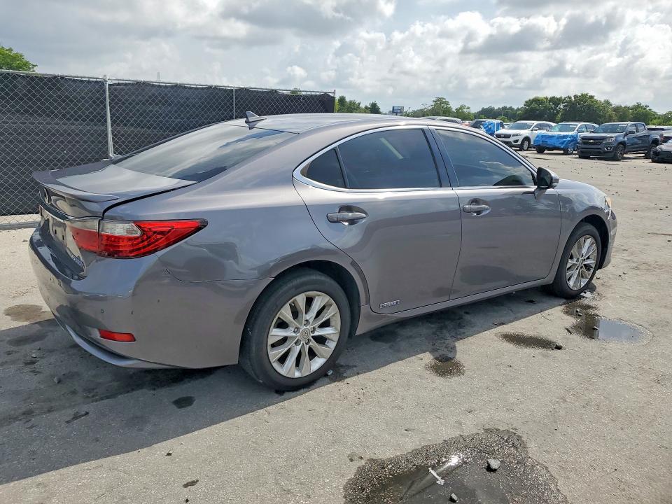 2013 Lexus ES VIN JTHBW1GGXD2004601 COPART salvage auction — MECHANICAL, Fl - Certificate Of Title, sold $18,513 on 2026-07-30 (photo 3)