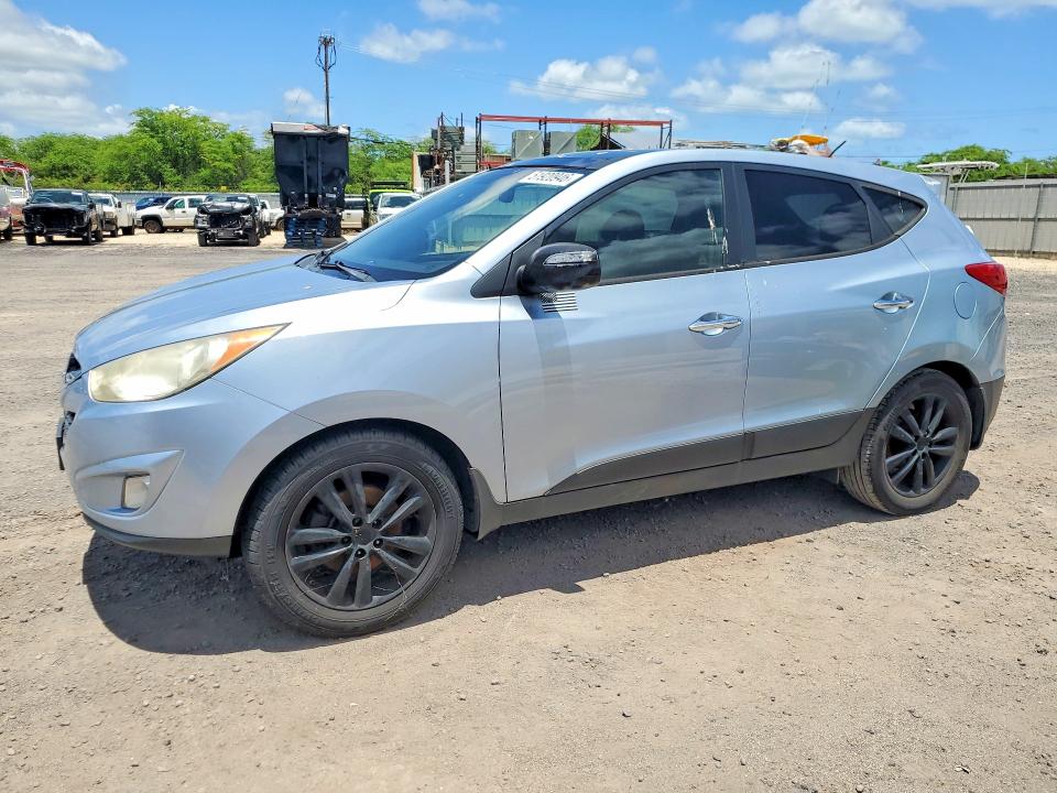 2013 Hyundai Tucson VIN KM8JU3AC6DU665496 COPART salvage auction — MINOR DENT/SCRATCHES, Hi - Certificate Of Title, sold $600 on 2026-07-06 (photo 1)