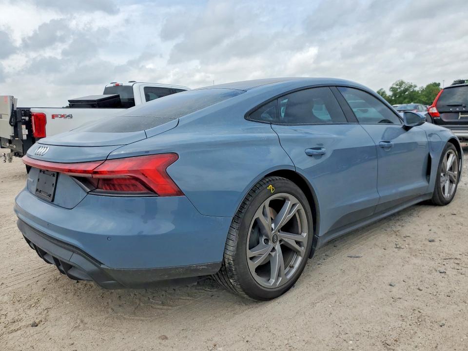 2024 Audi E-tron gt VIN WAUFJBFW9R7001485 COPART salvage auction — FRONT END, Tx - Salvage Vehicle Title, sold $22,300 on 2026-07-10 (photo 3)