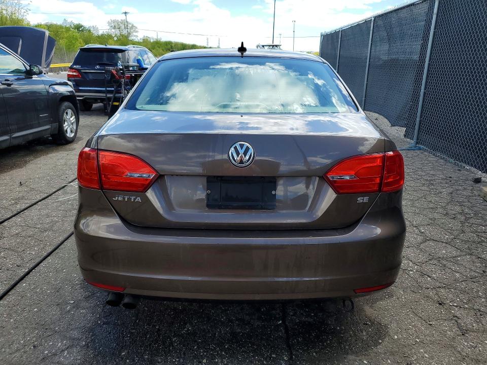 2014 Volkswagen Jetta VIN 3VWD07AJ7EM238592 COPART salvage auction — MINOR DENT/SCRATCHES, MI - CERTIFICATE OF TITLE, sold $850 on 2026-07-02 (photo 6)