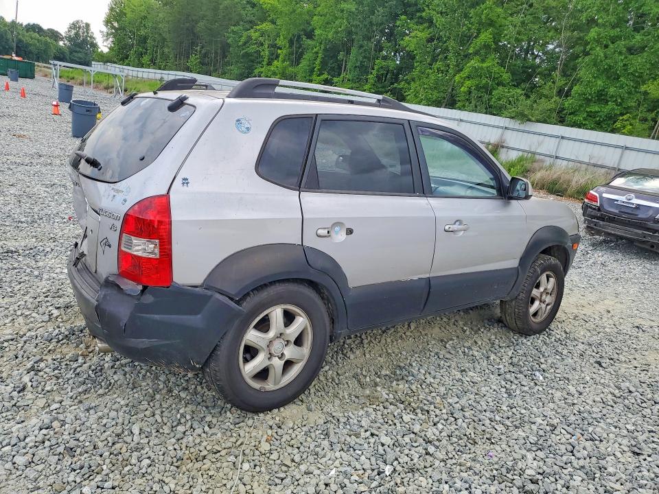 2005 Hyundai Tucson VIN KM8JN12D15U118906 COPART salvage auction — REAR END, Nc - Salvage Certificate Of Title, sold $375 on 2026-07-15 (photo 3)