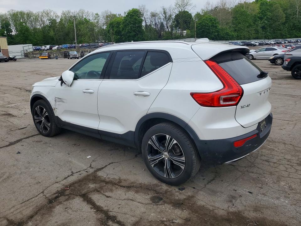 2019 Volvo Xc40 VIN YV4162UL8K2049597 COPART salvage auction — SIDE, Nc - Salvage Certificate Of Title, sold $2,550 on 2026-07-30 (photo 2)
