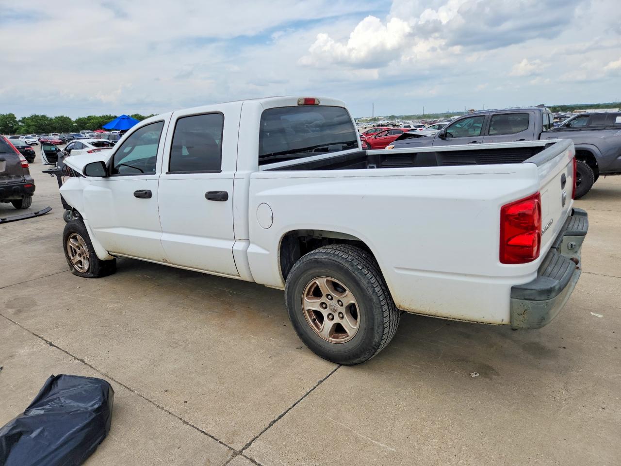 2006 Dodge Dakota VIN 1D7HE28K16S686879 COPART salvage auction — Front End, TX - SALVAGE VEHICLE TITLE, sold $725 on 2026-06-25 (photo 2)
