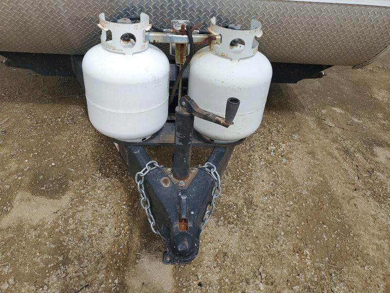 2014 Jaco jay flight VIN 1UJBJ0BN5E17B0376 COPART salvage auction — HAIL, KS - CERT OF TITLE-SALVAGE, sold $2,750 on 2026-08-27 (photo 8)