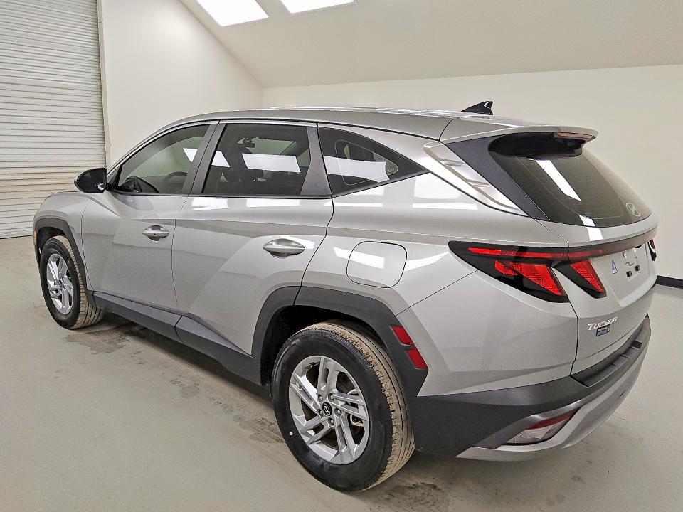 2025 Hyundai Tucson VIN 5NMJACDE5SH532484 COPART salvage auction — MINOR DENT/SCRATCHES, TX - CERTIFICATE OF TITLE, sold $9,200 on 2026-07-09 (photo 2)