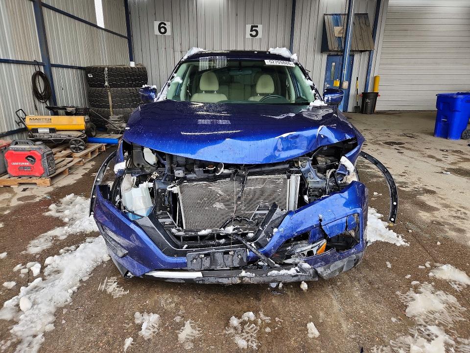 2018 Nissan Rogue VIN 5N1AT2MT8JC847775 COPART salvage auction — FRONT END, CO - PUBLIC - SALVAGE TITLE, sold $2,300 on 2026-07-09 (photo 5)