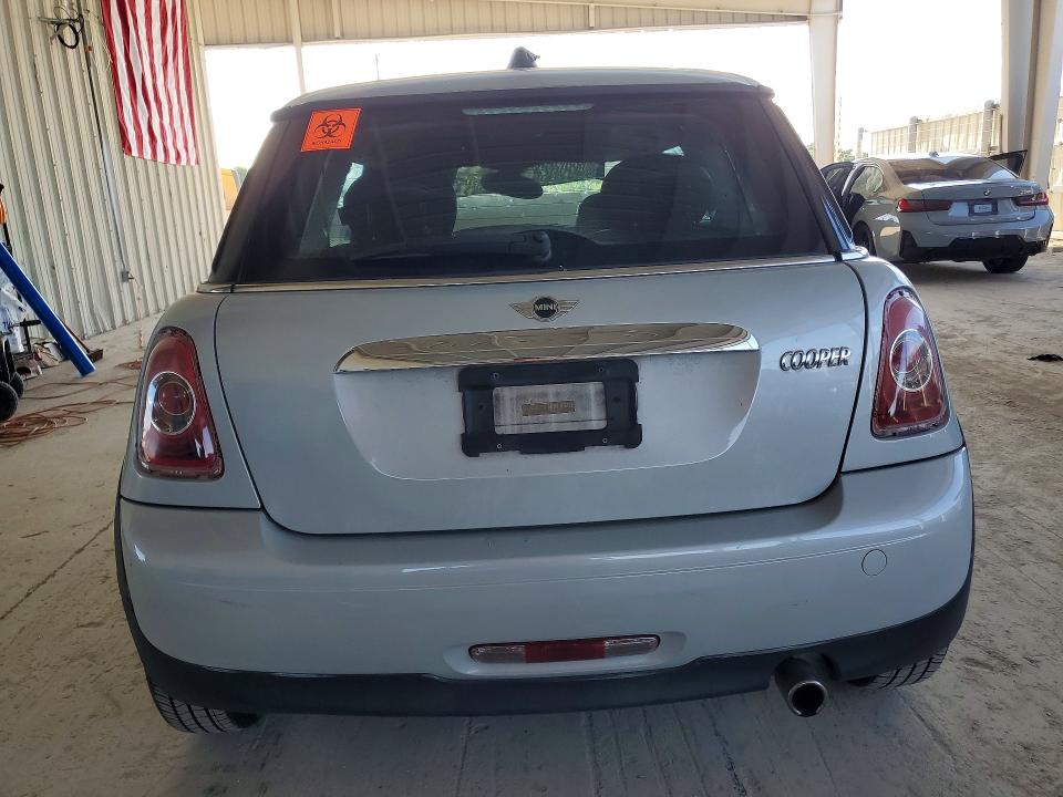 2013 Mini Cooper VIN WMWSU3C53DT683772 COPART salvage auction — FRONT END, Fl - Cert Of Title Slvg Rebuildable, sold $375 on 2026-07-20 (photo 6)