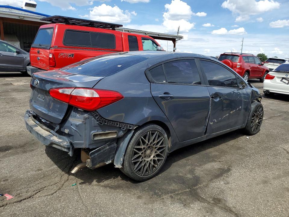 2016 Kia Forte VIN KNAFK4A69G5620029 COPART salvage auction — ALL OVER, Co - Public - Salvage Title, sold $275 on 2026-07-07 (photo 3)
