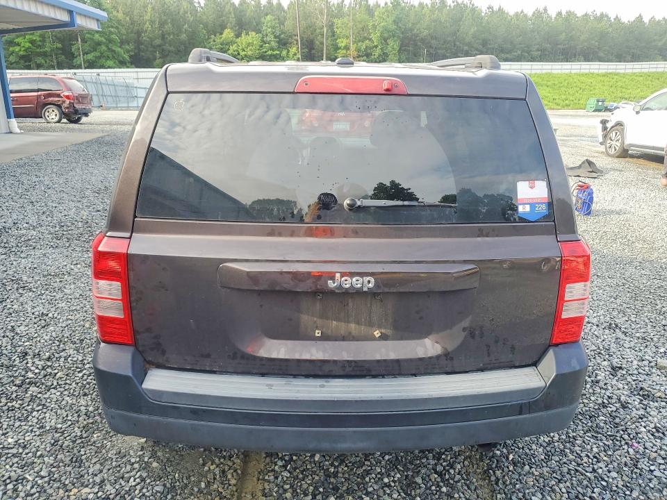 2014 Jeep Liberty (patriot) VIN 1C4NJPBB6ED754613 COPART salvage auction — MECHANICAL, Mt - Dealer Only Clean Title, sold $575 on 2026-07-09 (photo 6)