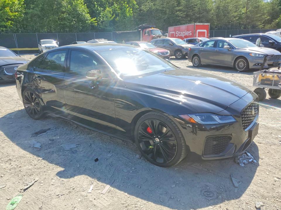 2024 Jaguar Xf VIN SAJBL4GX4RCY96164 COPART salvage auction — SIDE, Md - Cert Of Salvage < 75% Damage, sold $12,700 on 2026-07-10 (photo 4)