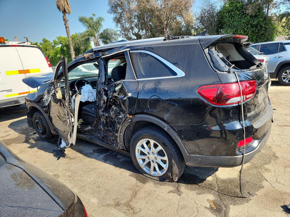 2019 Kia Sorento VIN 5XYPG4A31KG451963 COPART salvage auction — SIDE, CA - CERTIFICATE OF TITLE, sold $250 on 2026-07-28 (photo 2)
